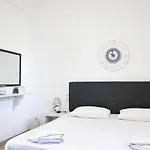 Nektarios Appartement *