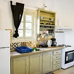 Nektarios Appartement *